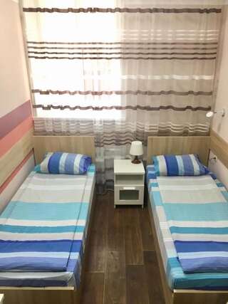 Гостиница Хостел Домино Ковров Бюджетный двухместный номер с 1 кроватью или 2 отдельными кроватями-5