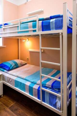 Гостиница Хостел Домино Ковров Спальное место на двухъярусной кровати в общем номере для мужчин и женщин-5